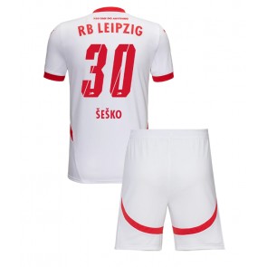 Billiga RB Leipzig Benjamin Sesko #30 Hemmatröja Barn 2024-25 Kortärmad (+ Korta byxor)